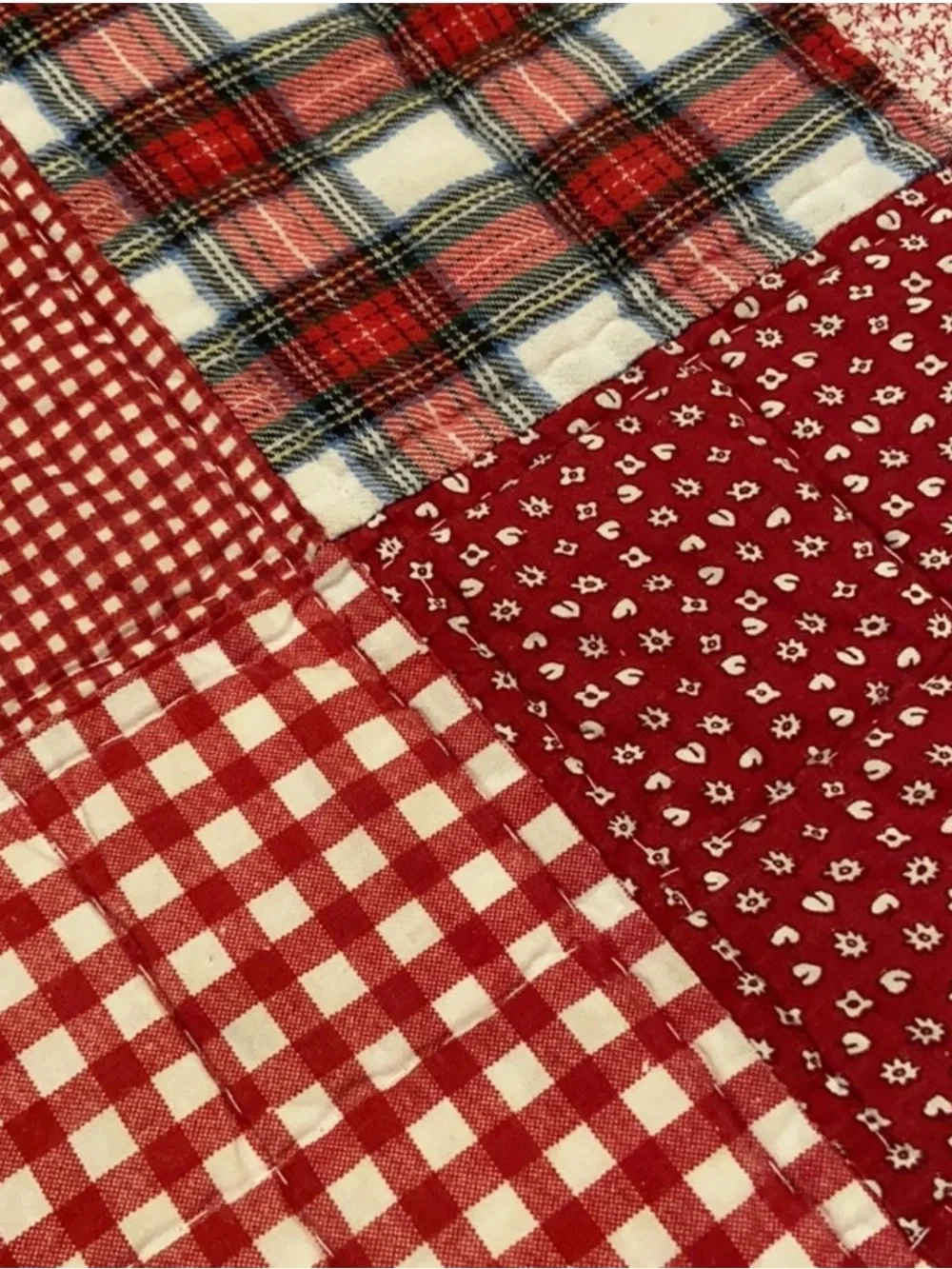 Vintage Patchwork Scalloped Quilt & 2 Shams Checks & Plaids 94 x 98